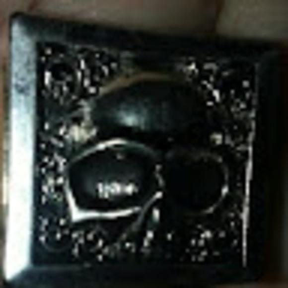 Meet your Posher, Jennifer - Picture 1 of 1